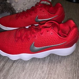 Basketball shoes , never worn